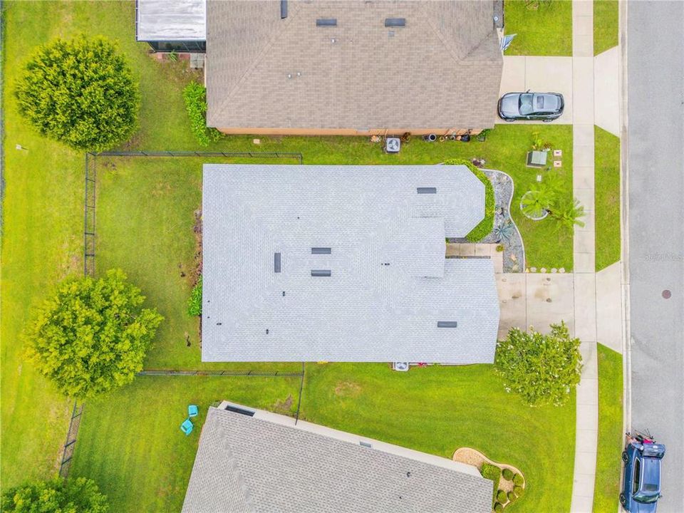 Active With Contract: $344,900 (3 beds, 2 baths, 1774 Square Feet)