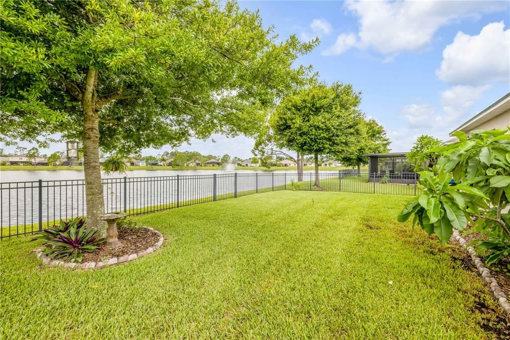 Active With Contract: $344,900 (3 beds, 2 baths, 1774 Square Feet)