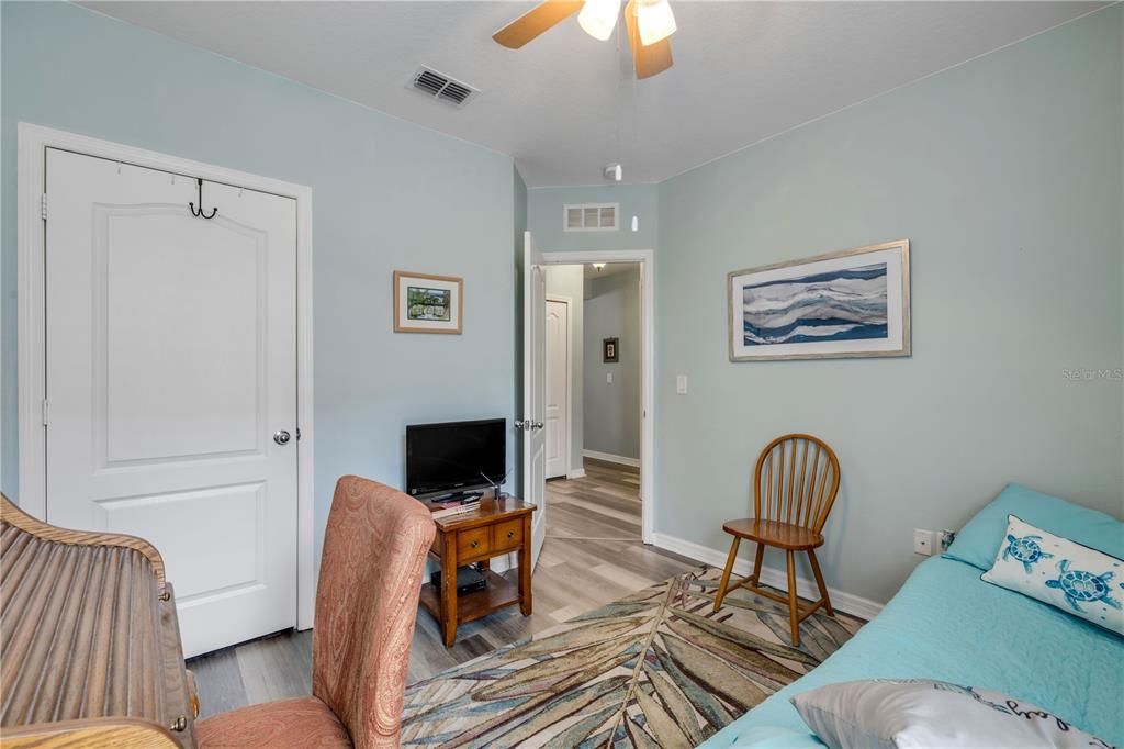 Active With Contract: $344,900 (3 beds, 2 baths, 1774 Square Feet)