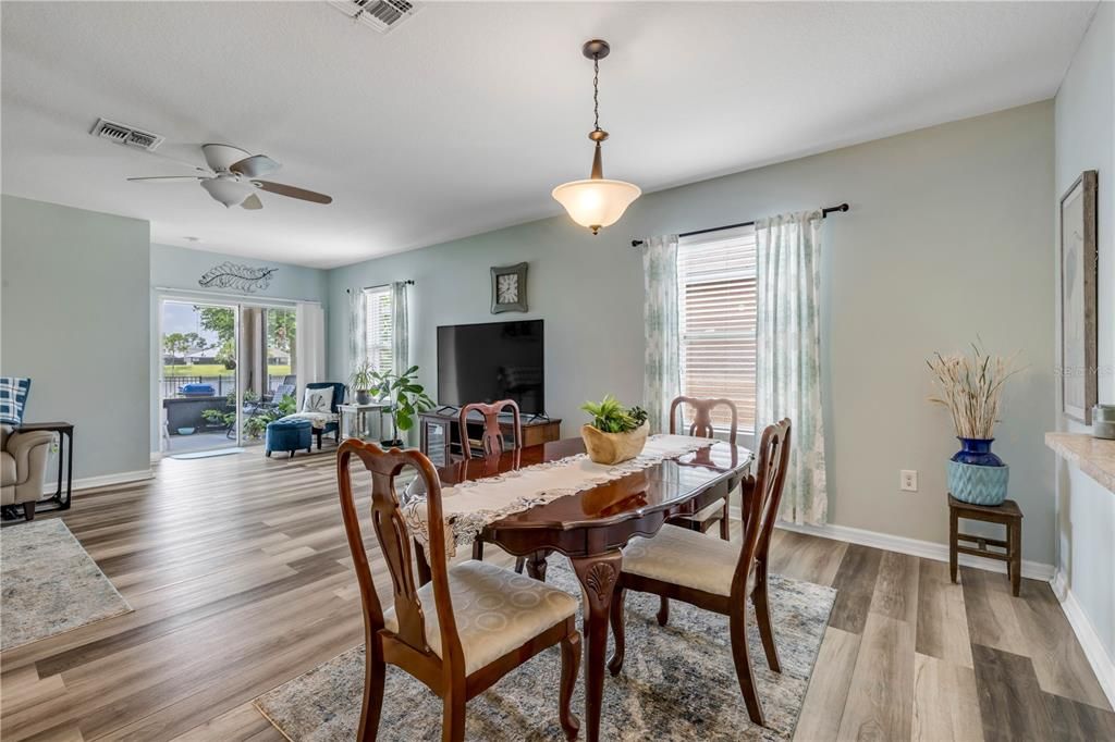 Active With Contract: $344,900 (3 beds, 2 baths, 1774 Square Feet)