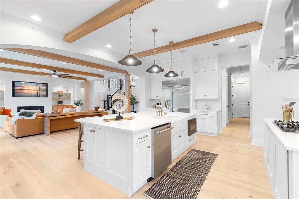 待售: $2,750,000 (5 贝兹, 5 浴室, 4800 平方英尺)