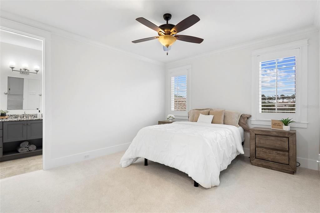 待售: $2,750,000 (5 贝兹, 5 浴室, 4800 平方英尺)