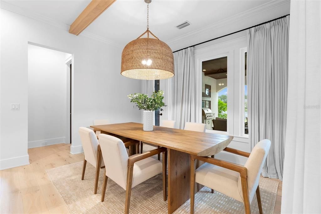 待售: $2,750,000 (5 贝兹, 5 浴室, 4800 平方英尺)