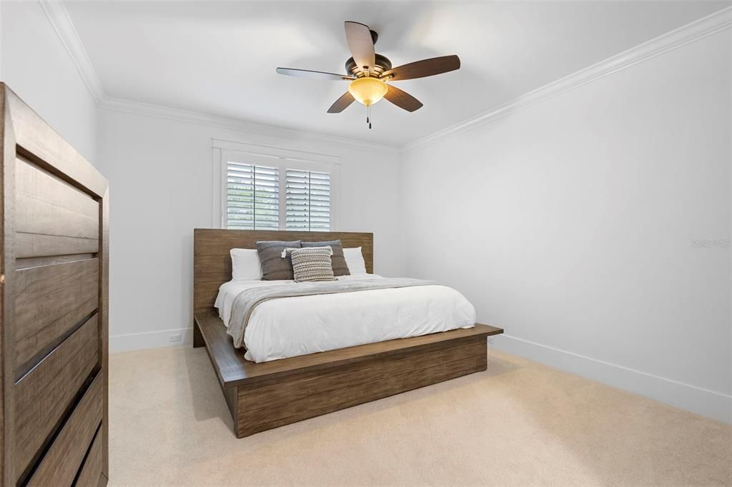 待售: $2,750,000 (5 贝兹, 5 浴室, 4800 平方英尺)