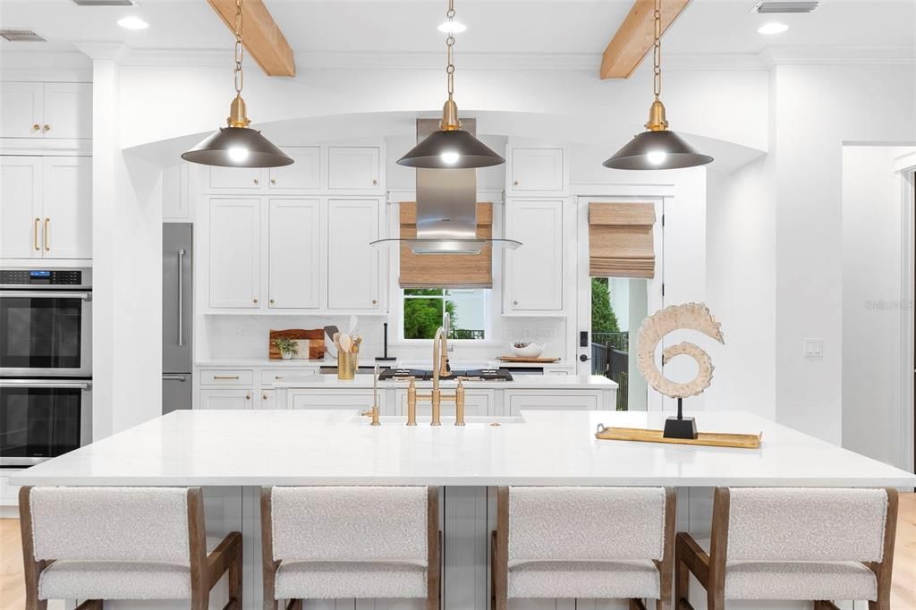 待售: $2,750,000 (5 贝兹, 5 浴室, 4800 平方英尺)