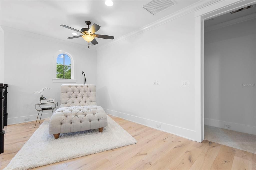 待售: $2,750,000 (5 贝兹, 5 浴室, 4800 平方英尺)