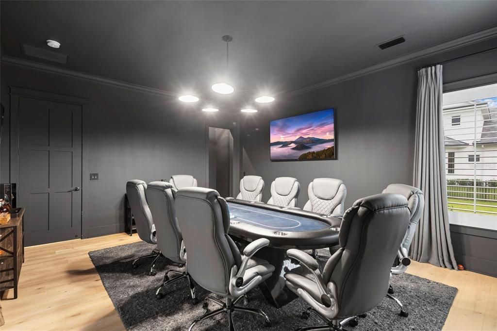 待售: $2,750,000 (5 贝兹, 5 浴室, 4800 平方英尺)