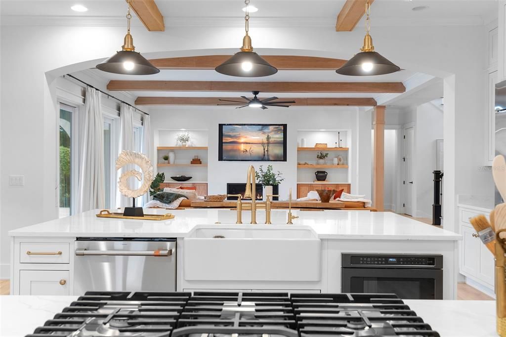 待售: $2,750,000 (5 贝兹, 5 浴室, 4800 平方英尺)