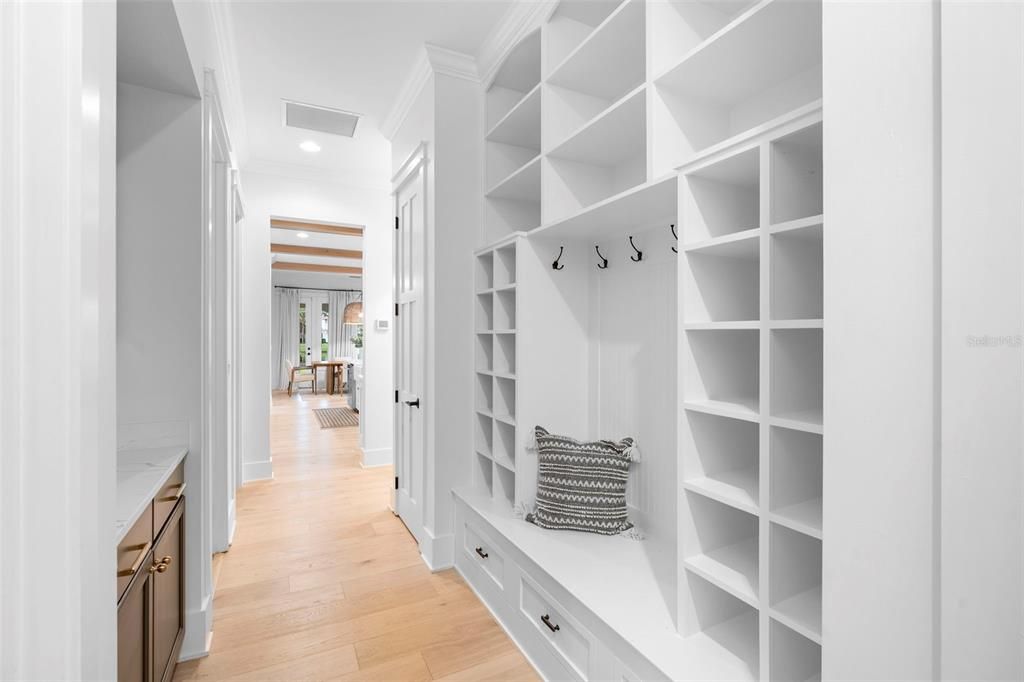 待售: $2,750,000 (5 贝兹, 5 浴室, 4800 平方英尺)