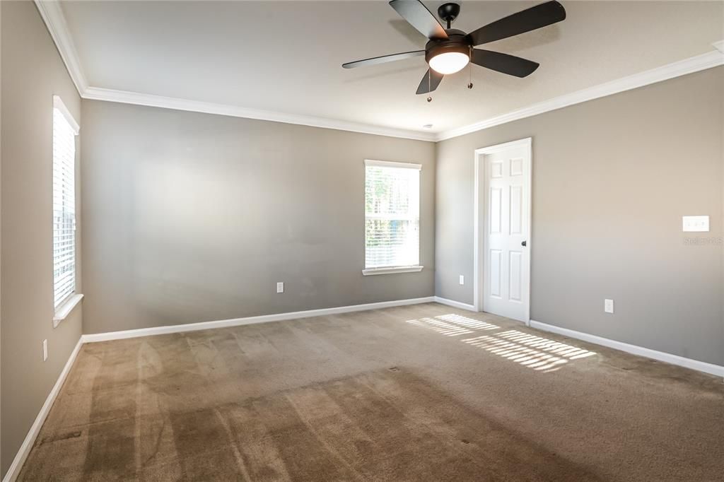 На продажу: $419,000 (4 спален, 2 ванн, 1997 Квадратных фут)