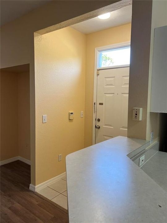 For Sale: $205,000 (2 beds, 2 baths, 1032 Square Feet)