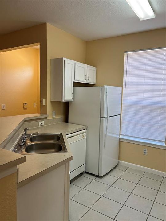 For Sale: $205,000 (2 beds, 2 baths, 1032 Square Feet)
