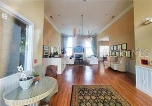 For Sale: $205,000 (2 beds, 2 baths, 1032 Square Feet)