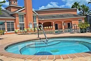 For Sale: $205,000 (2 beds, 2 baths, 1032 Square Feet)