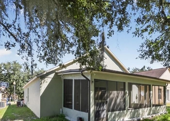 На продажу: $272,600 (3 спален, 2 ванн, 1808 Квадратных фут)