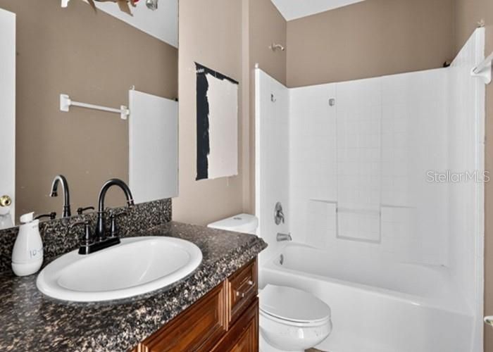 На продажу: $272,600 (3 спален, 2 ванн, 1808 Квадратных фут)