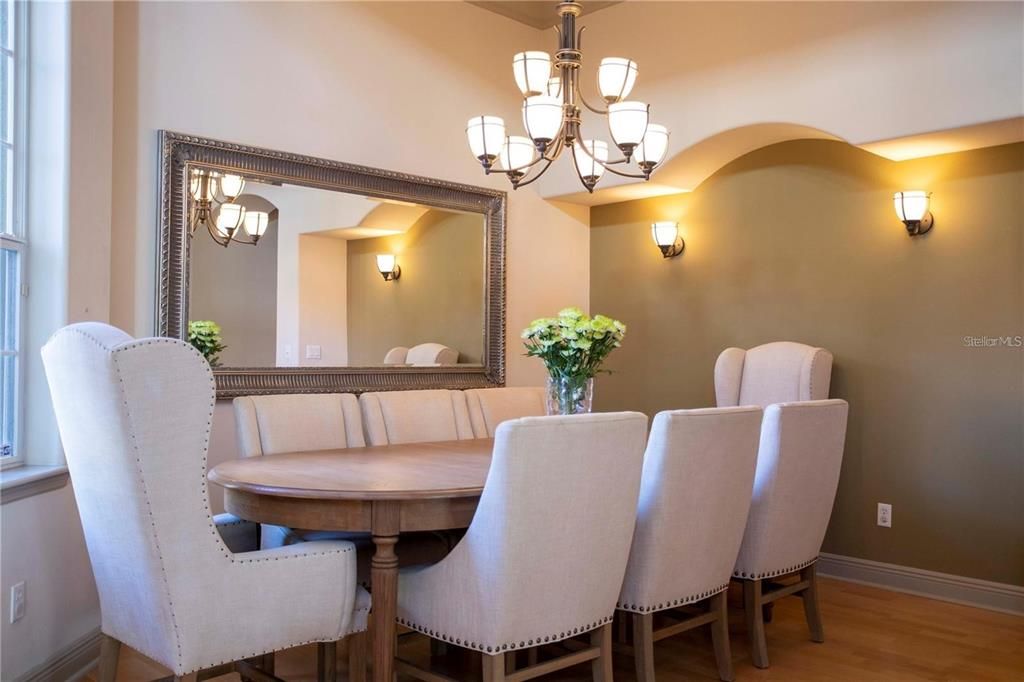 For Rent: $9,100 (5 beds, 4 baths, 6135 Square Feet)