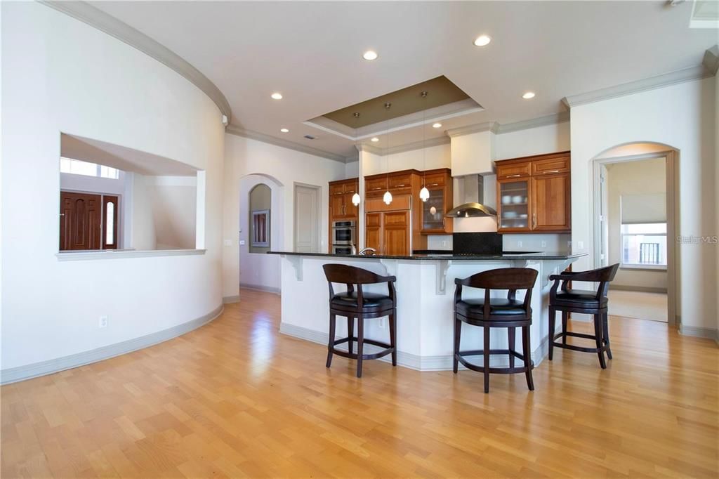 For Rent: $9,100 (5 beds, 4 baths, 6135 Square Feet)