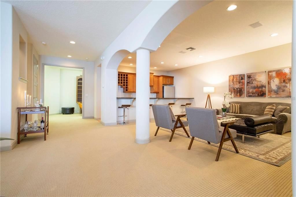 For Rent: $9,100 (5 beds, 4 baths, 6135 Square Feet)