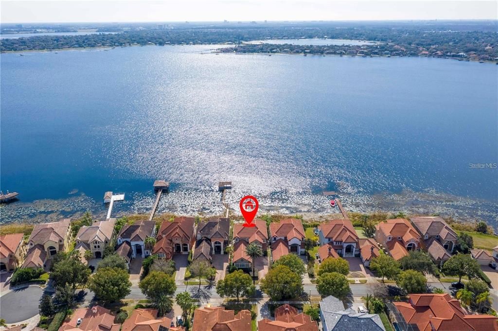 For Rent: $9,100 (5 beds, 4 baths, 6135 Square Feet)