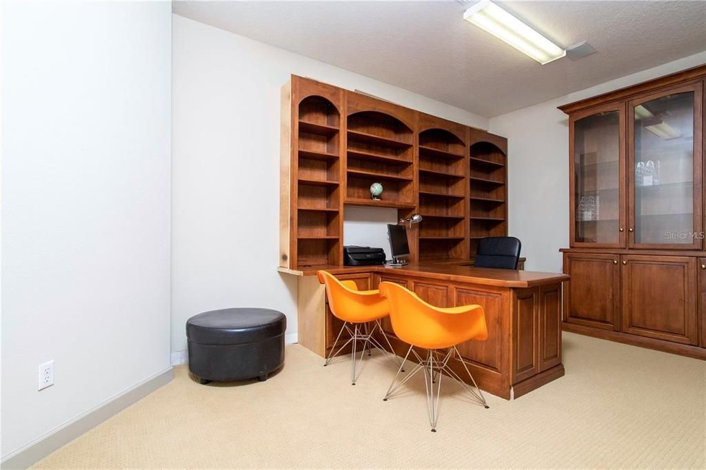 For Rent: $9,100 (5 beds, 4 baths, 6135 Square Feet)