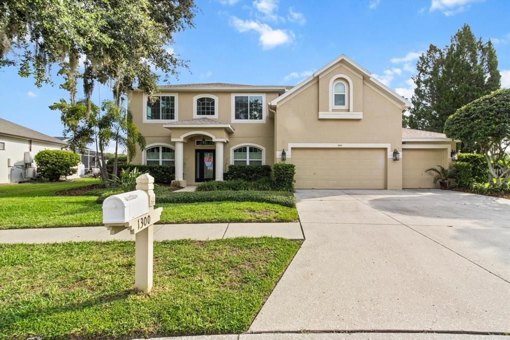 На продажу: $1,399,999 (5 спален, 3 ванн, 3088 Квадратных фут)