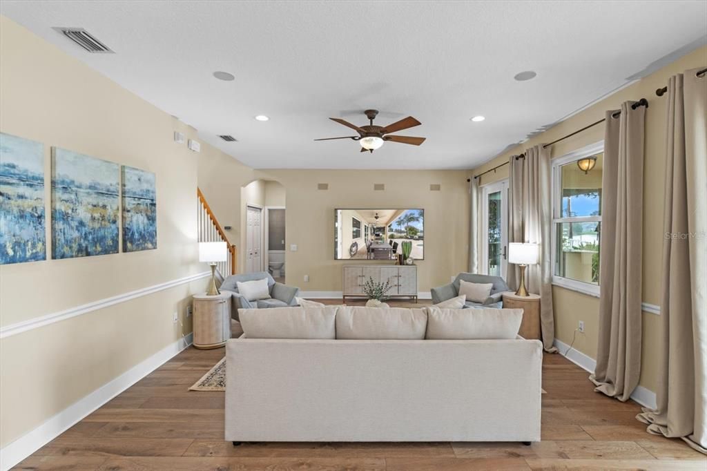 На продажу: $1,399,999 (5 спален, 3 ванн, 3088 Квадратных фут)