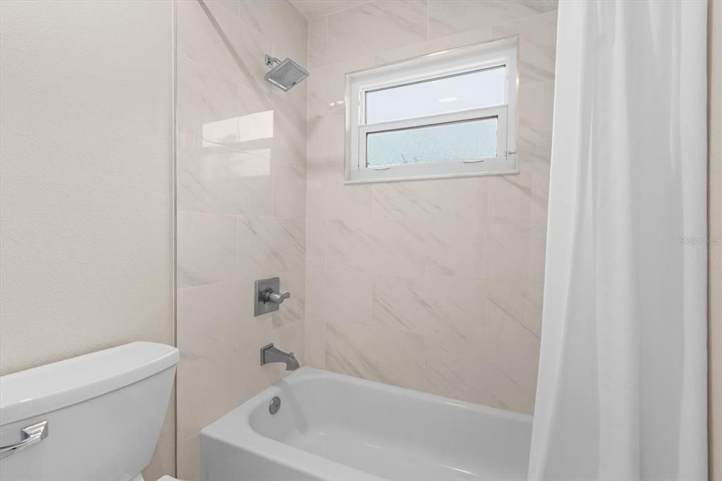 На продажу: $1,399,999 (5 спален, 3 ванн, 3088 Квадратных фут)