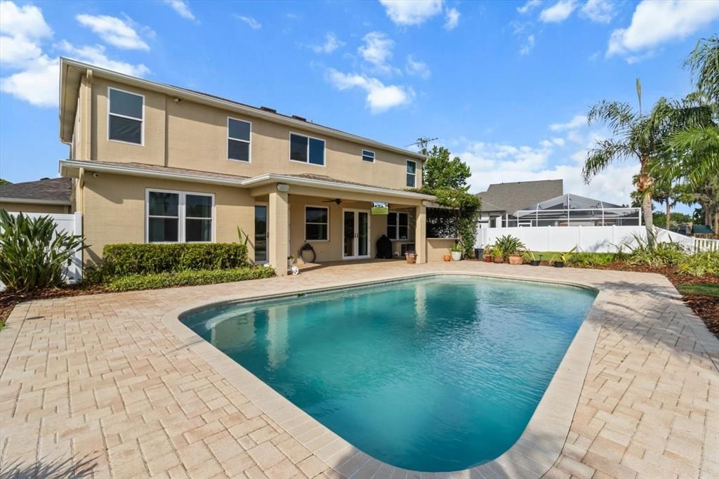 На продажу: $1,399,999 (5 спален, 3 ванн, 3088 Квадратных фут)