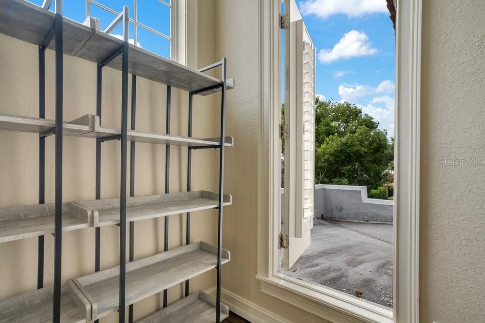 For Sale: $765,000 (3 beds, 2 baths, 2944 Square Feet)