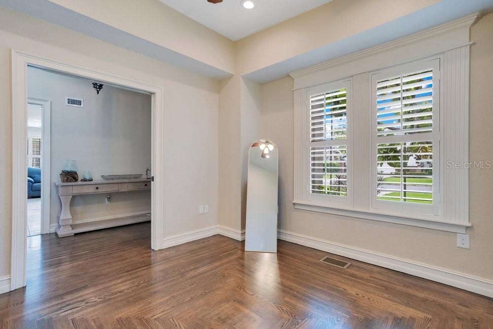 For Sale: $765,000 (3 beds, 2 baths, 2944 Square Feet)