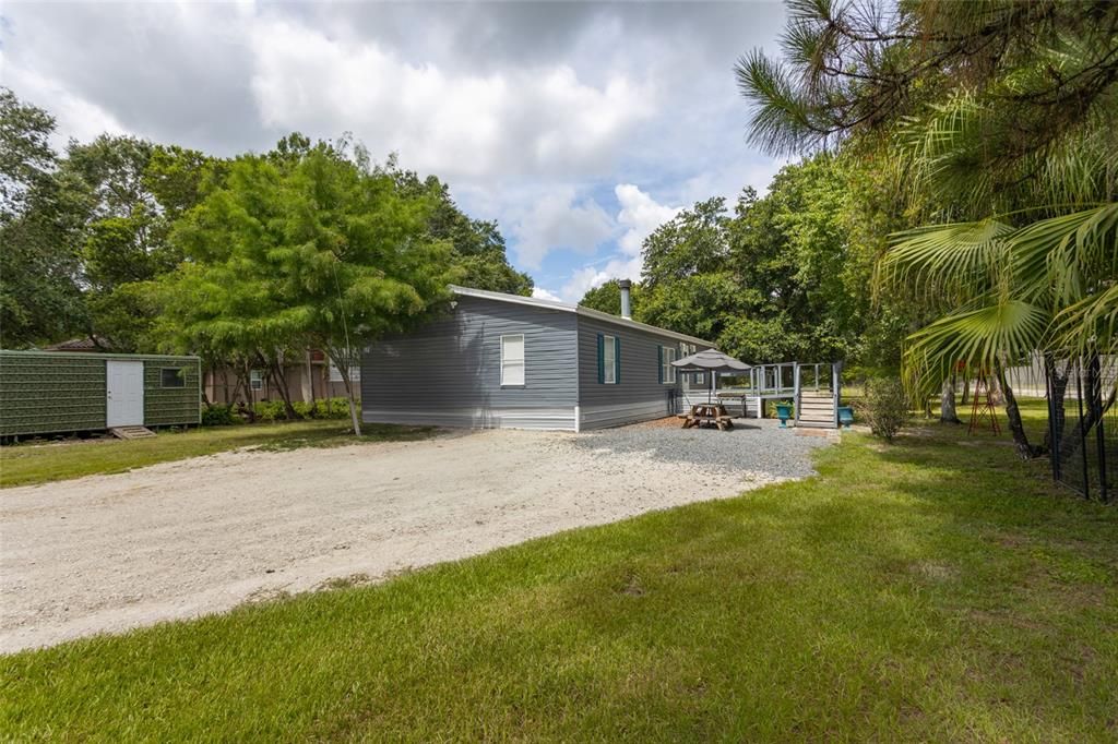 For Sale: $274,990 (3 beds, 2 baths, 1431 Square Feet)