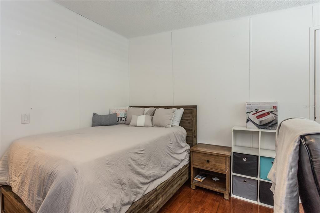 For Sale: $274,990 (3 beds, 2 baths, 1431 Square Feet)