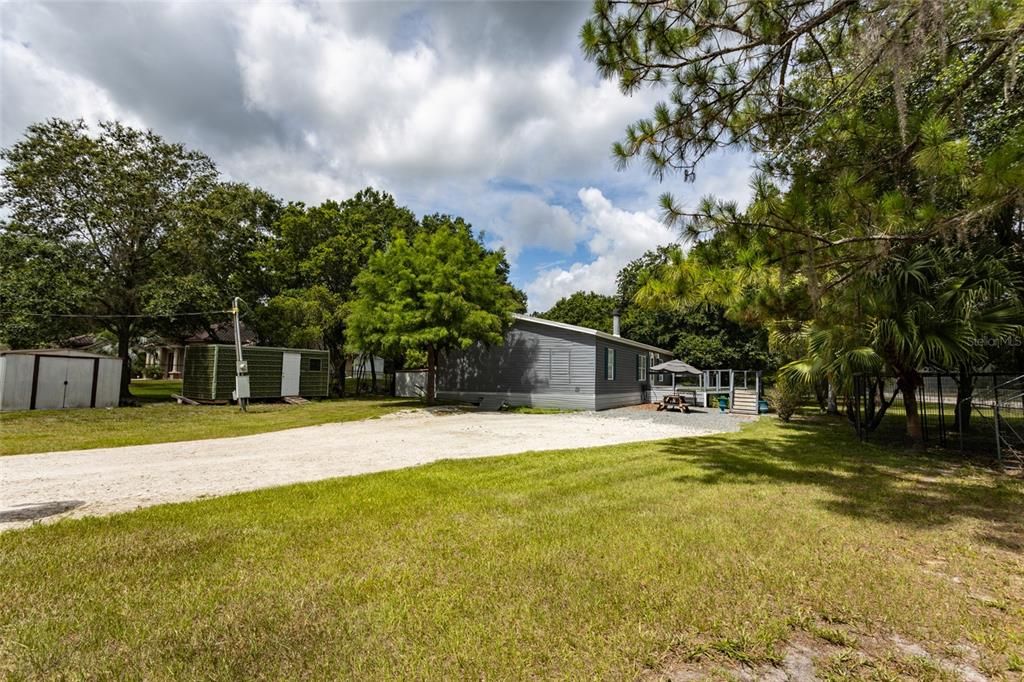 For Sale: $274,990 (3 beds, 2 baths, 1431 Square Feet)