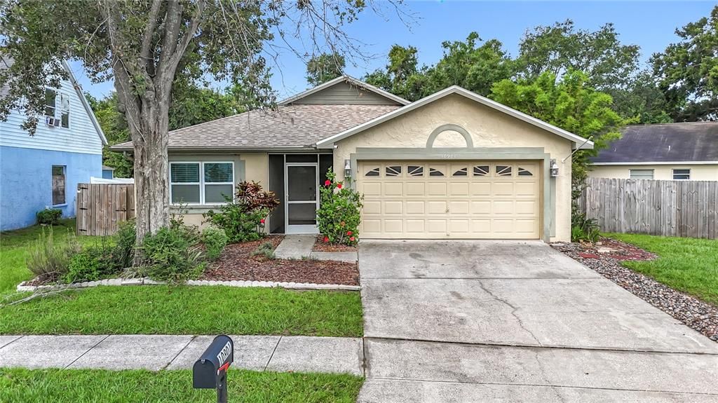 For Sale: $359,000 (3 beds, 2 baths, 1446 Square Feet)