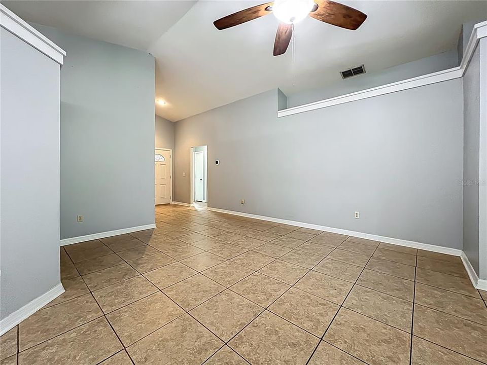 For Sale: $359,000 (3 beds, 2 baths, 1446 Square Feet)