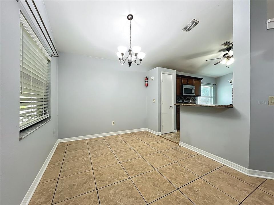 For Sale: $359,000 (3 beds, 2 baths, 1446 Square Feet)