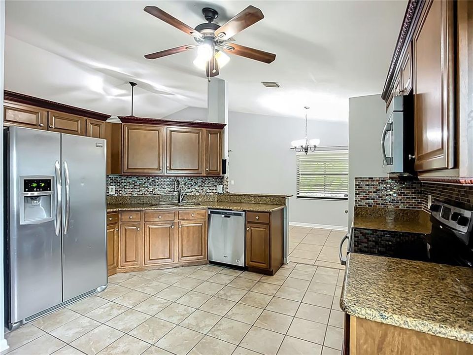For Sale: $359,000 (3 beds, 2 baths, 1446 Square Feet)