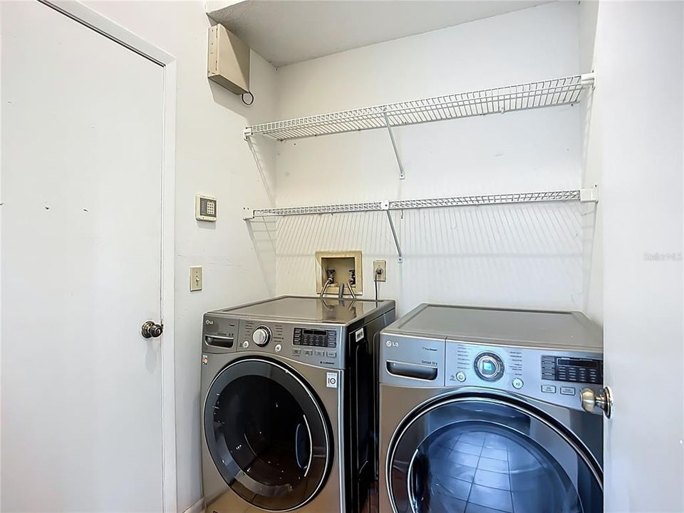 For Sale: $359,000 (3 beds, 2 baths, 1446 Square Feet)