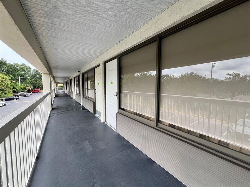 For Sale: $85,000 (1 beds, 1 baths, 325 Square Feet)