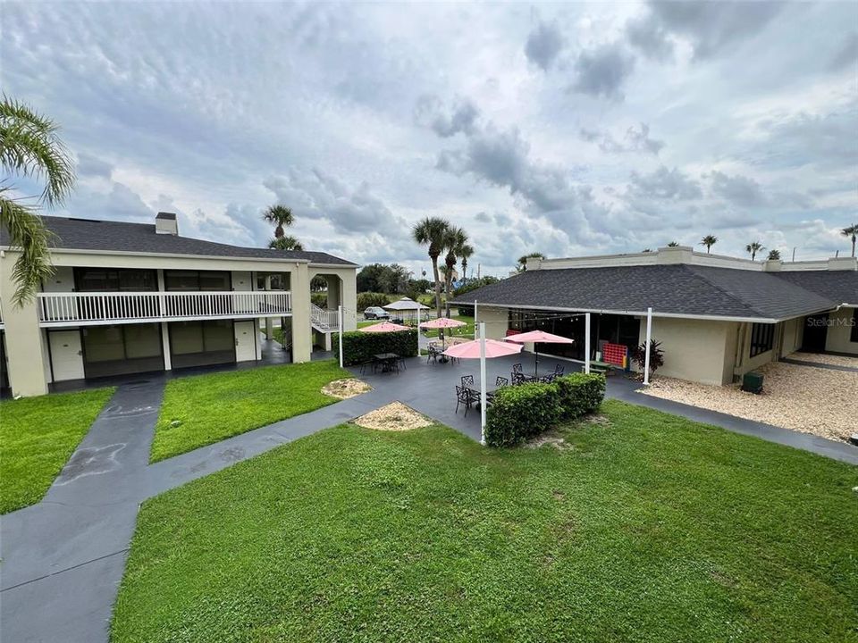 For Sale: $85,000 (1 beds, 1 baths, 325 Square Feet)