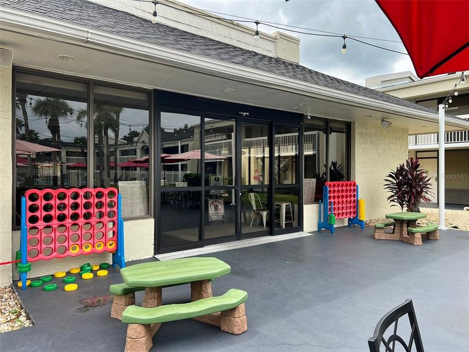 For Sale: $85,000 (1 beds, 1 baths, 325 Square Feet)