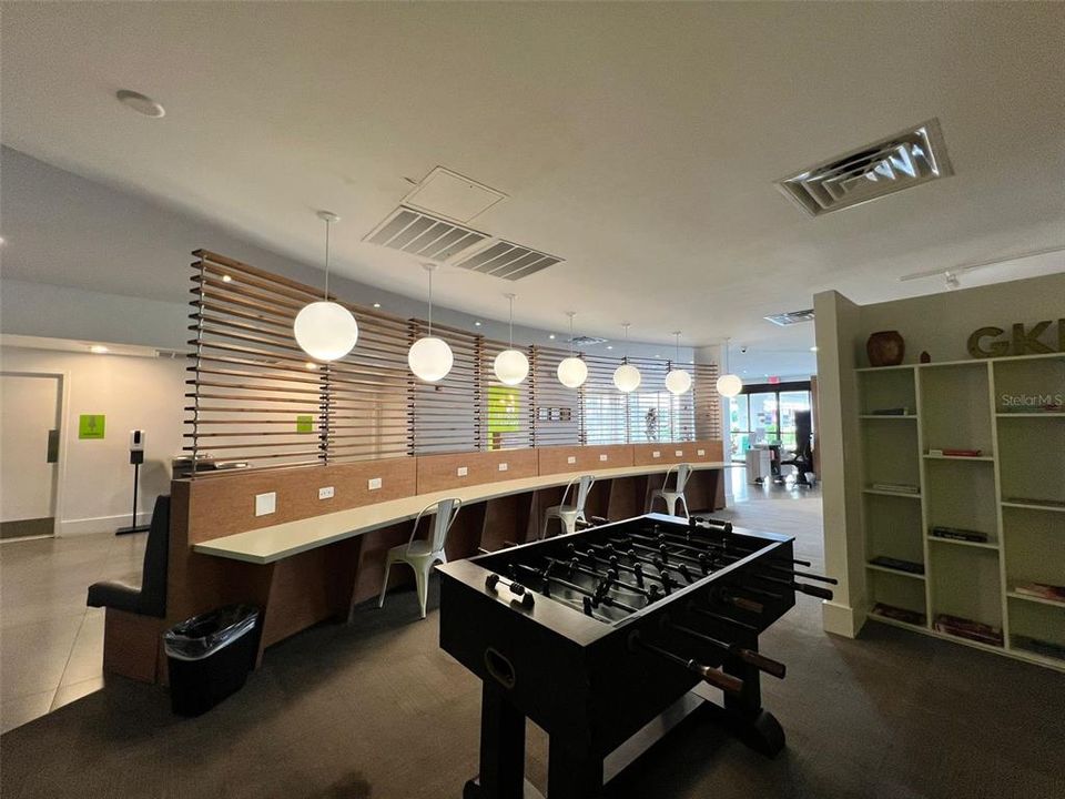 For Sale: $85,000 (1 beds, 1 baths, 325 Square Feet)