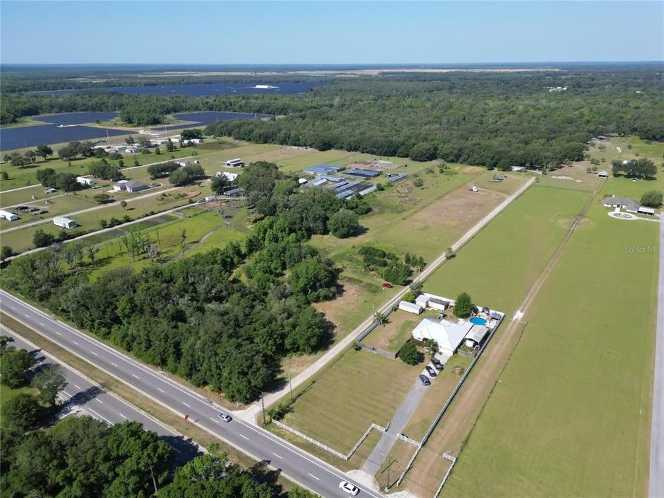 На продажу: $400,000 (11.21 acres)