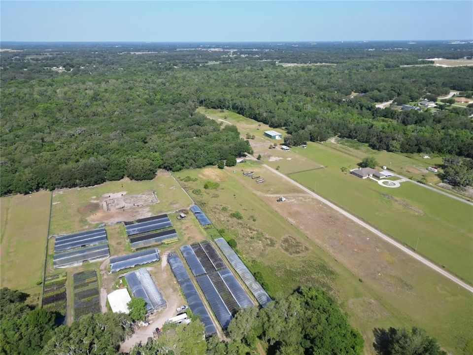 На продажу: $400,000 (11.21 acres)