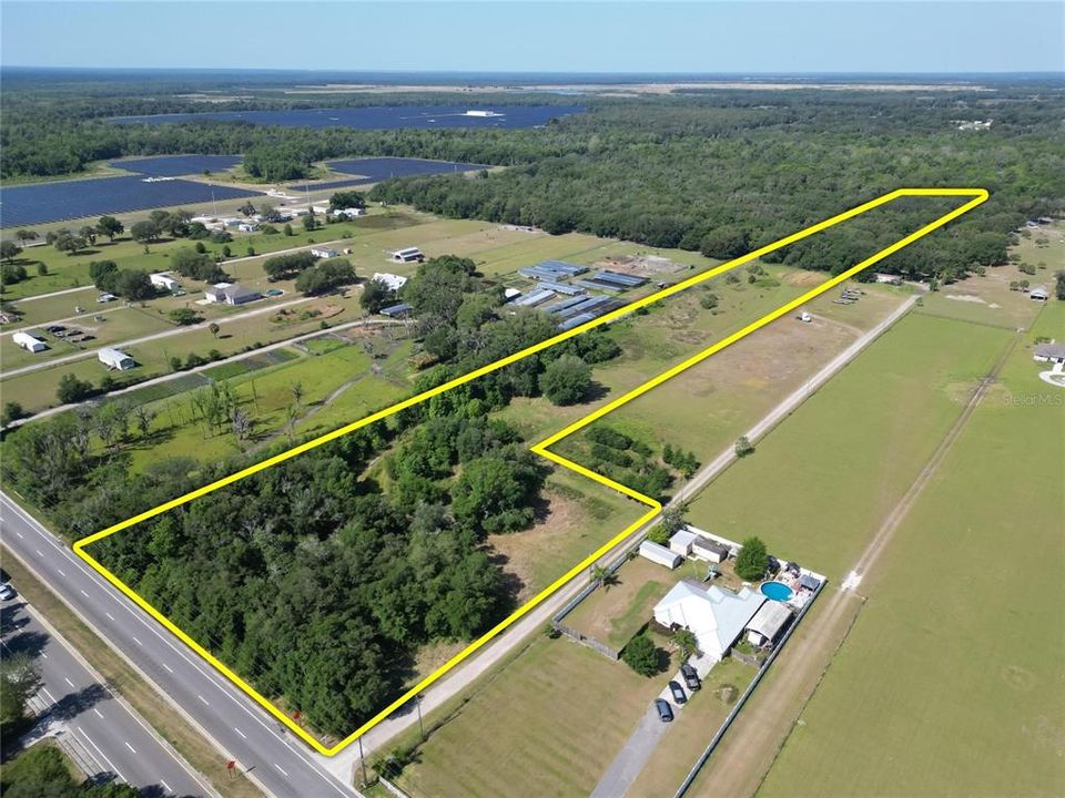 На продажу: $400,000 (11.21 acres)