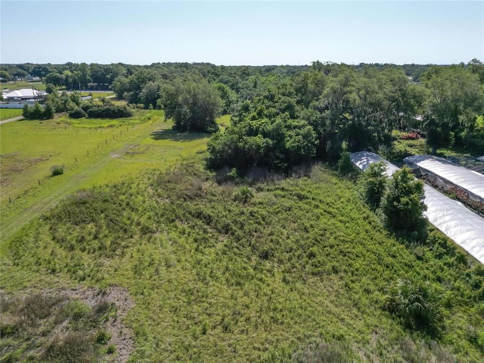 На продажу: $400,000 (11.21 acres)