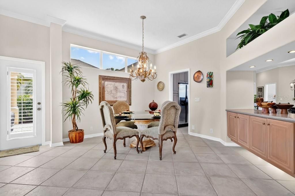 For Sale: $829,000 (2 beds, 2 baths, 2193 Square Feet)