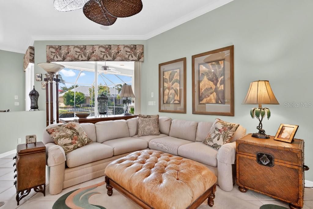 For Sale: $829,000 (2 beds, 2 baths, 2193 Square Feet)