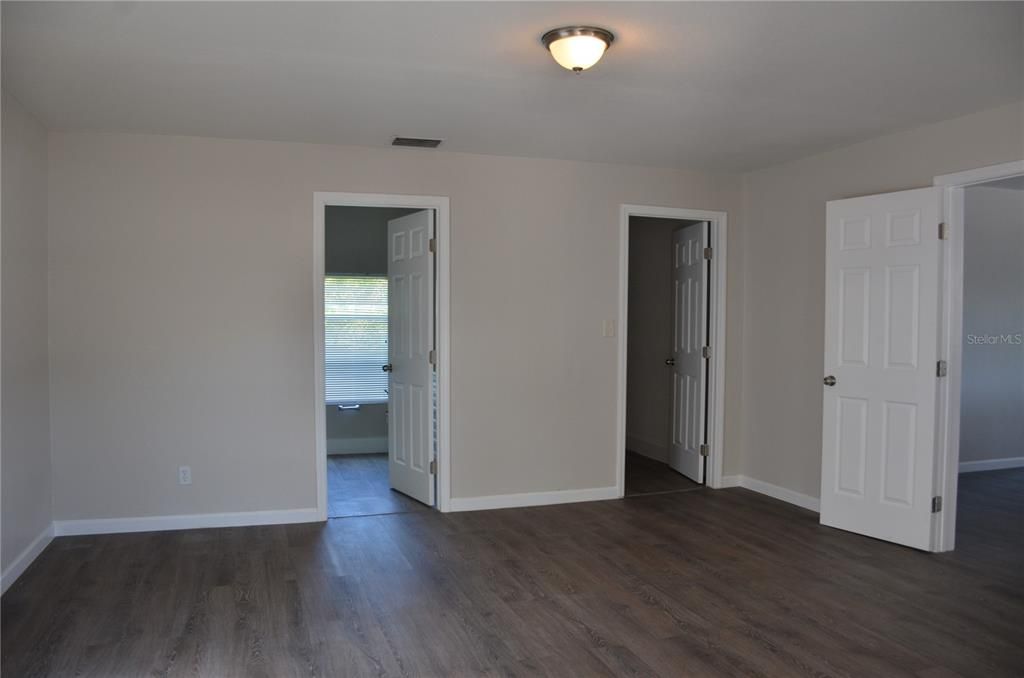 For Sale: $390,000 (4 beds, 0 baths, 2163 Square Feet)